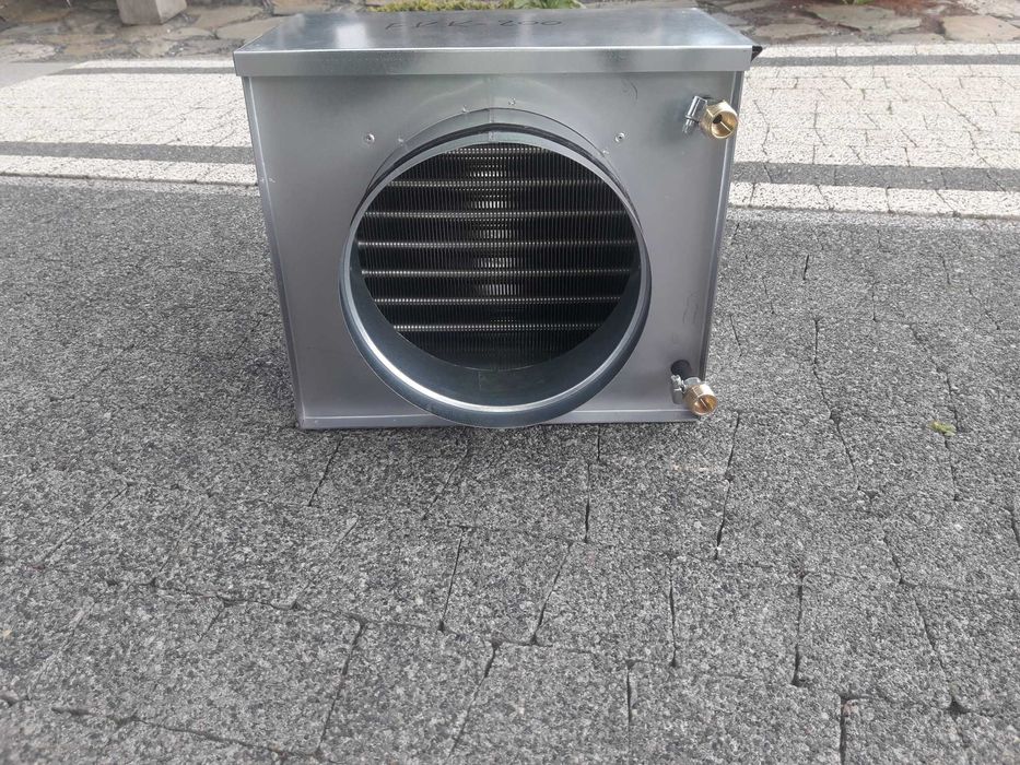Wodna nagrzewnica kanałowa Fi 200  glikol 1/2cala dwurzedowa FI160