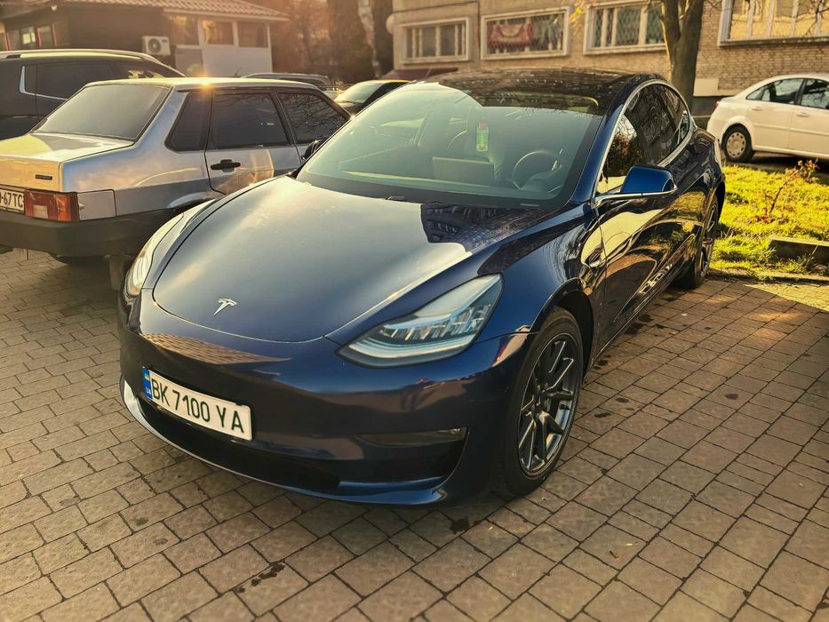 Тесла модель 3, Tesla model 3 SR