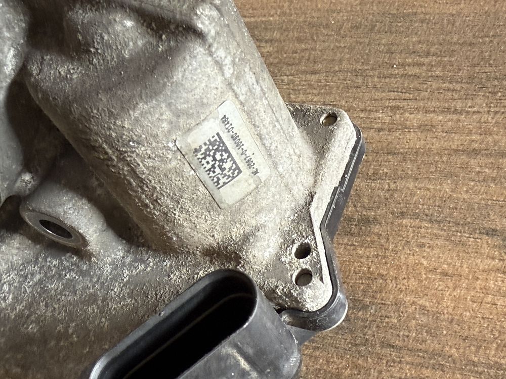 Дроссельна заслонка Volkswagen VW T5 GP Т5 2.0 (03L128063H)