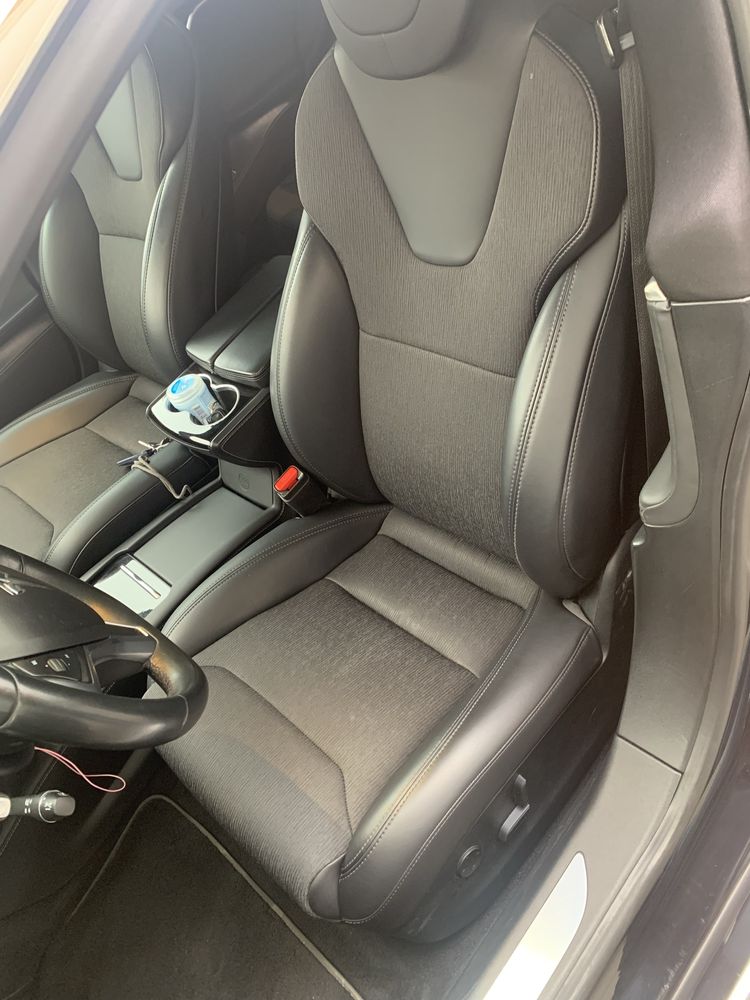 Tesla Model S 75