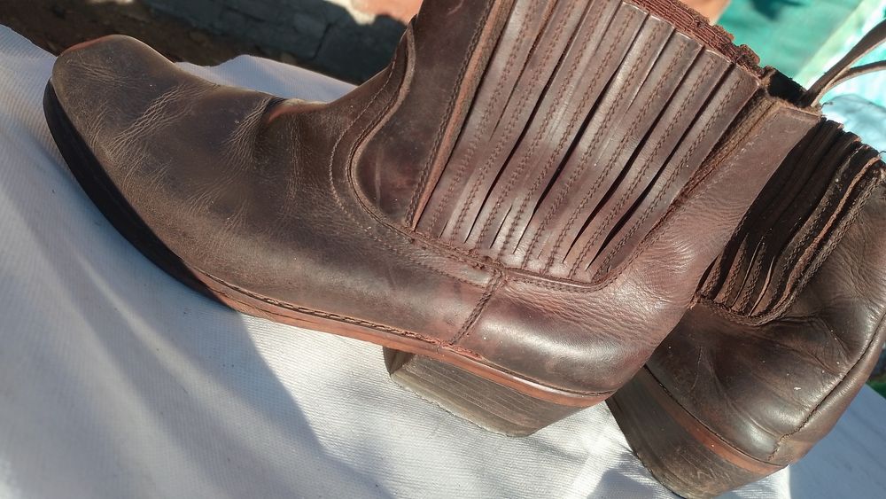 Шкіряні чоловічі чобітки