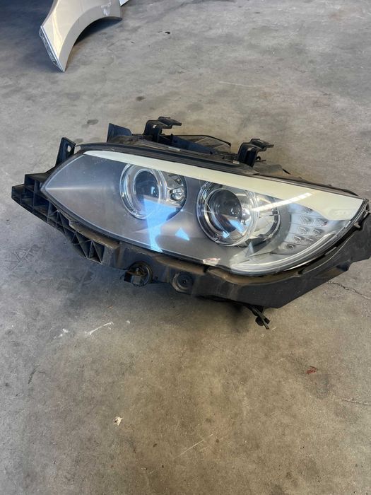 Otica Frente esquerda BMW 320 E92 E93 LCI