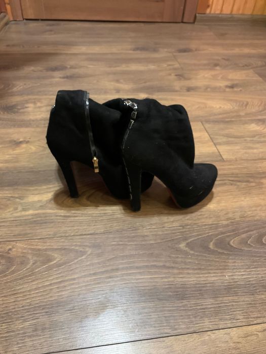 Ботфорди на каблуках