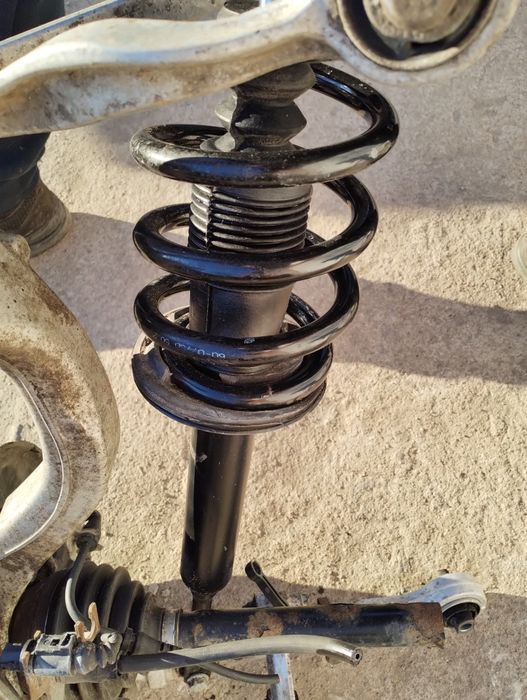 Zawieszenie lewe przód audi a4 b7 3.0tdi quattro mcperson kopyto