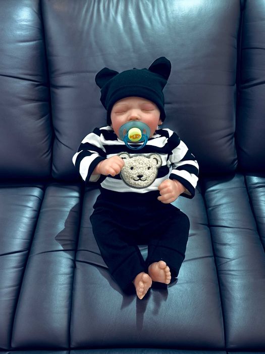 PIĘKNA PRZYJAZNA Laleczka Śpiąca Dzidzia Trafiony PREZENT