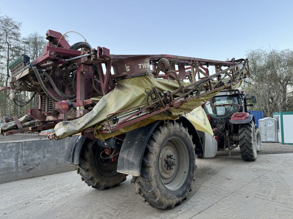 Hardi Commander  3200