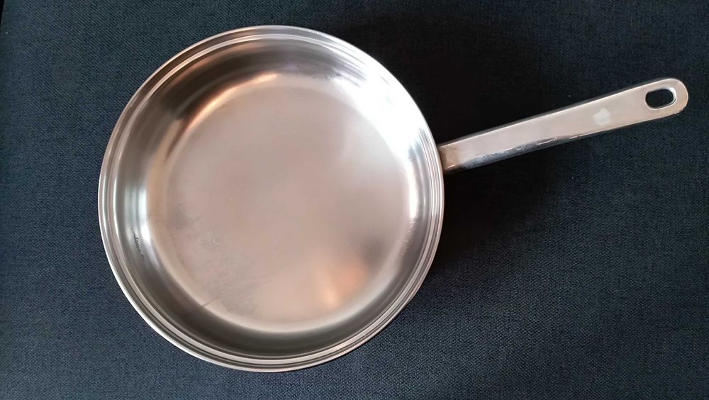 Patelnia Rostfrei Edelstahl stal nierdzewna śr 25 cm