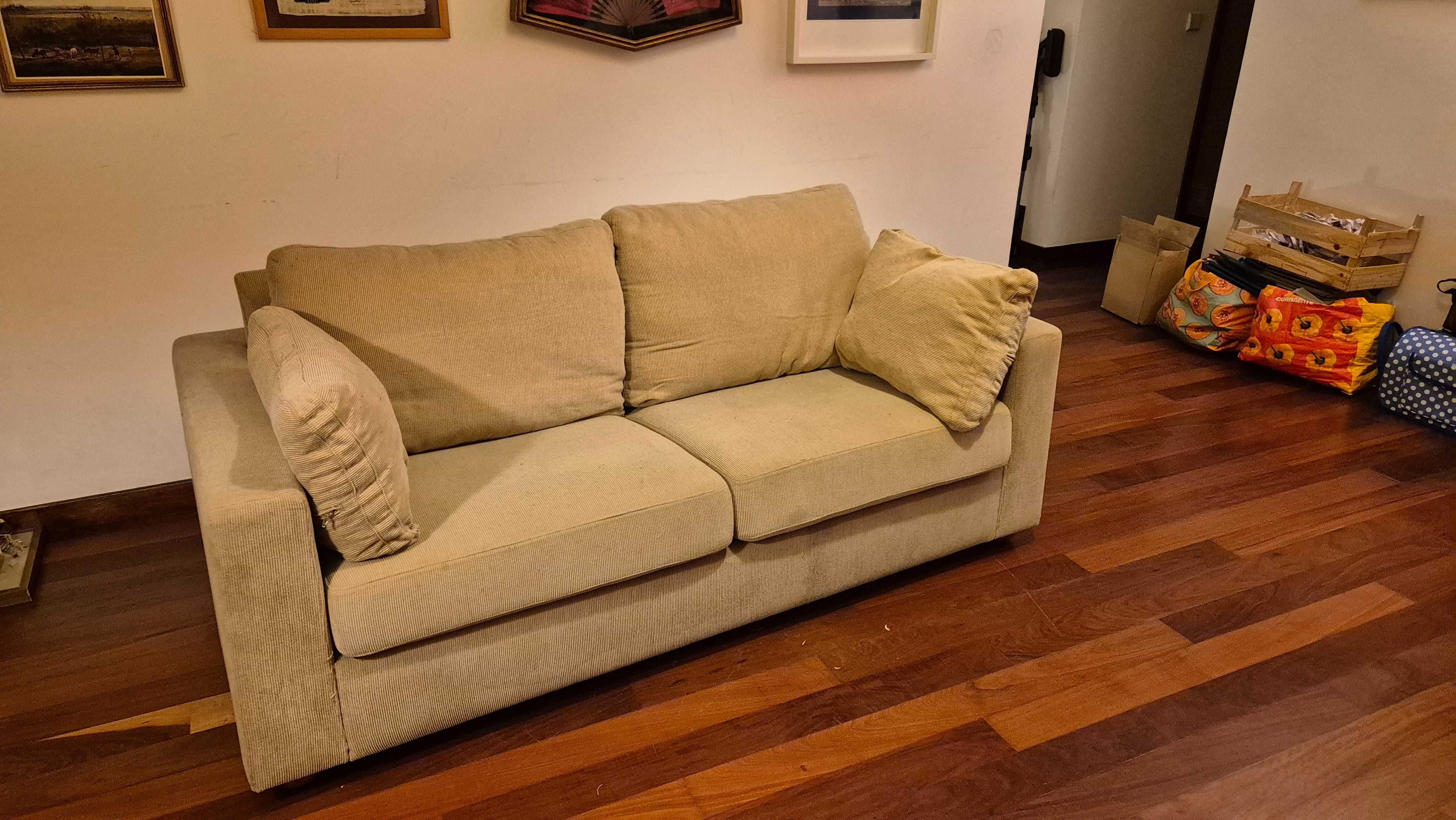 Sofa 2/3 lugares para desocupar