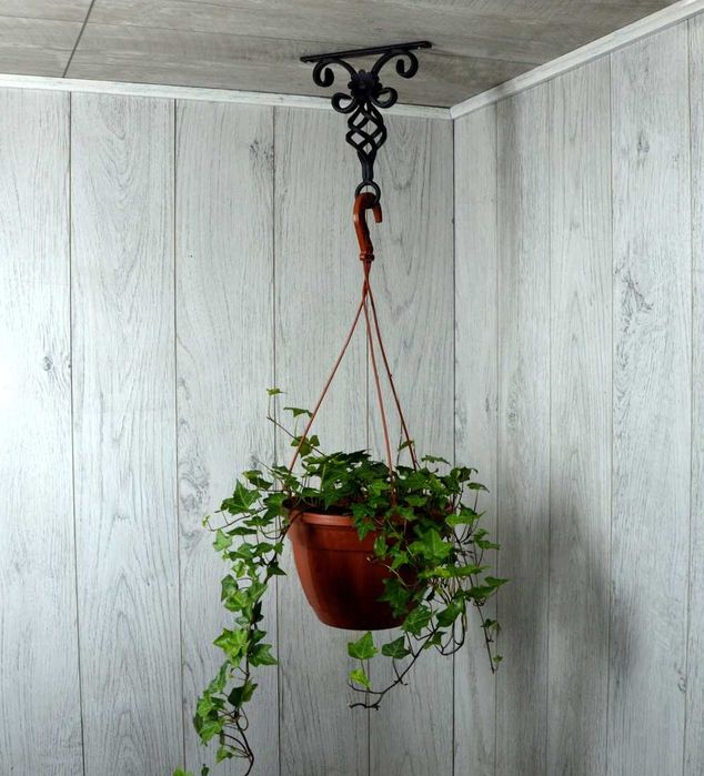 Wieszak Hak Uchwyt sufitowy kuty na doniczkę - Czarny RAL 9005 (W13)