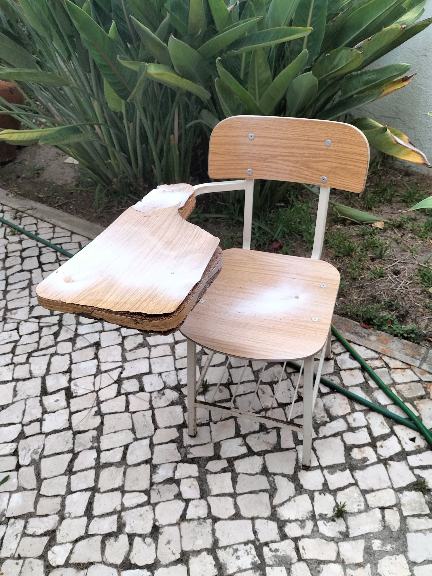 PARA RESTAURO - Cadeira com apoio lateral