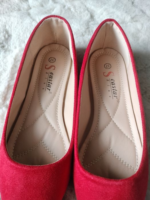 NOWE czerwone balerinki rozm 37 matowe typu zamsz