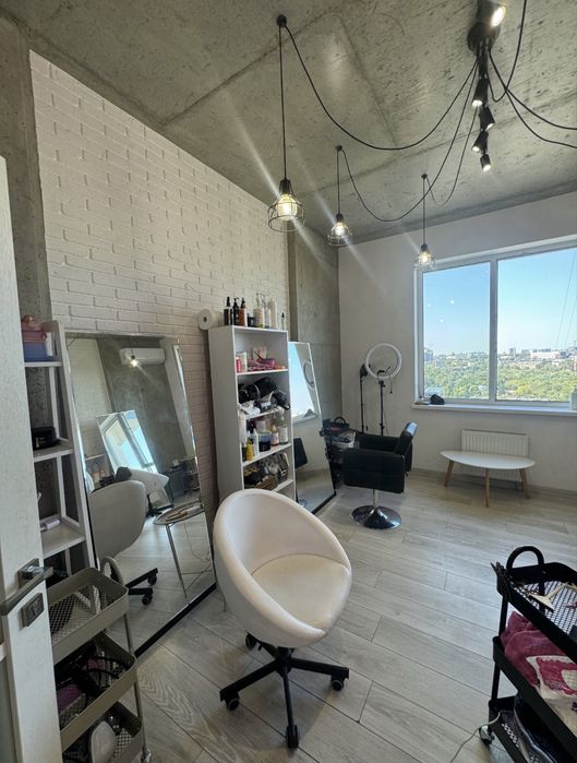 Оренда кабінету або робочого місця для майстрів