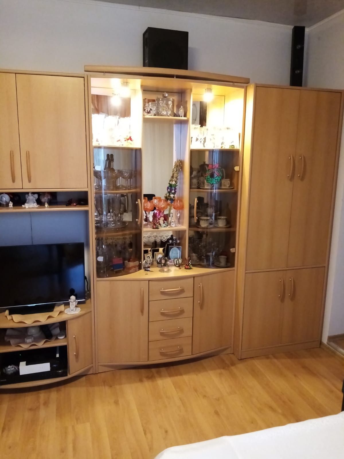 Segment meble fornirowane BRW witryna, szafa