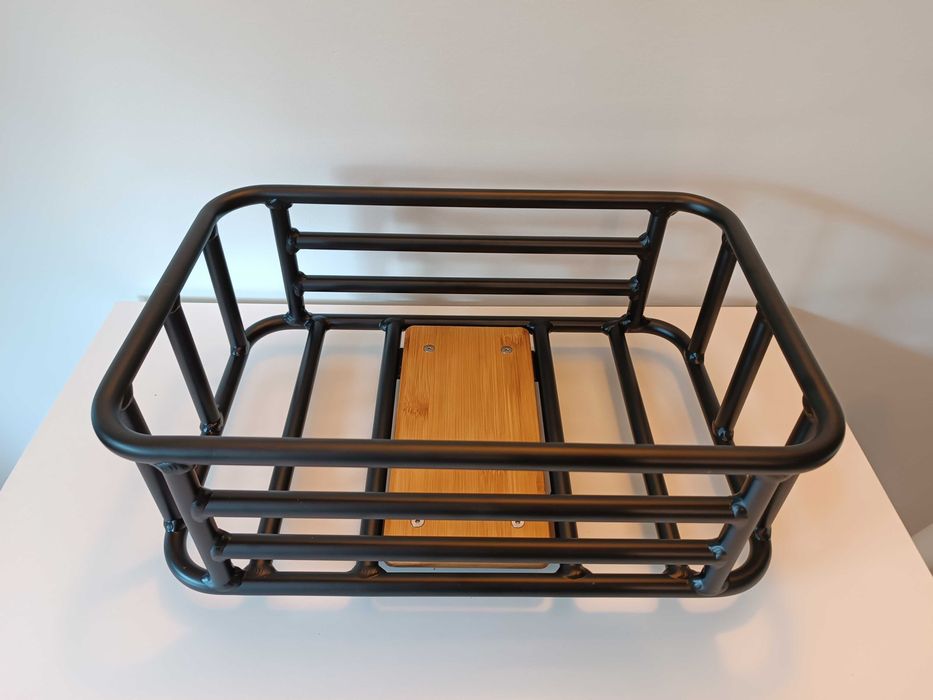 Kosz na rower elektryczny z Jobobike - solidnie wykonany