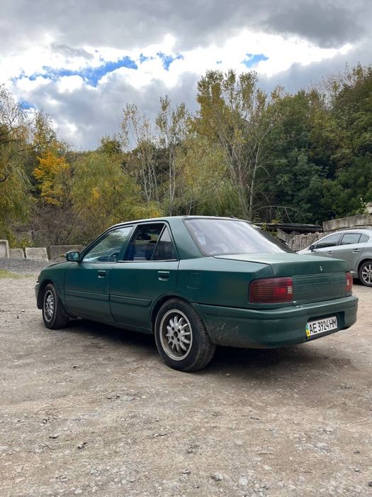 Продам Mazda 323