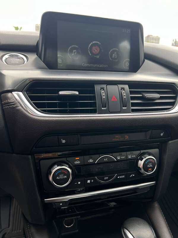 Mazda 6 2015 2.5 бензин автомат
