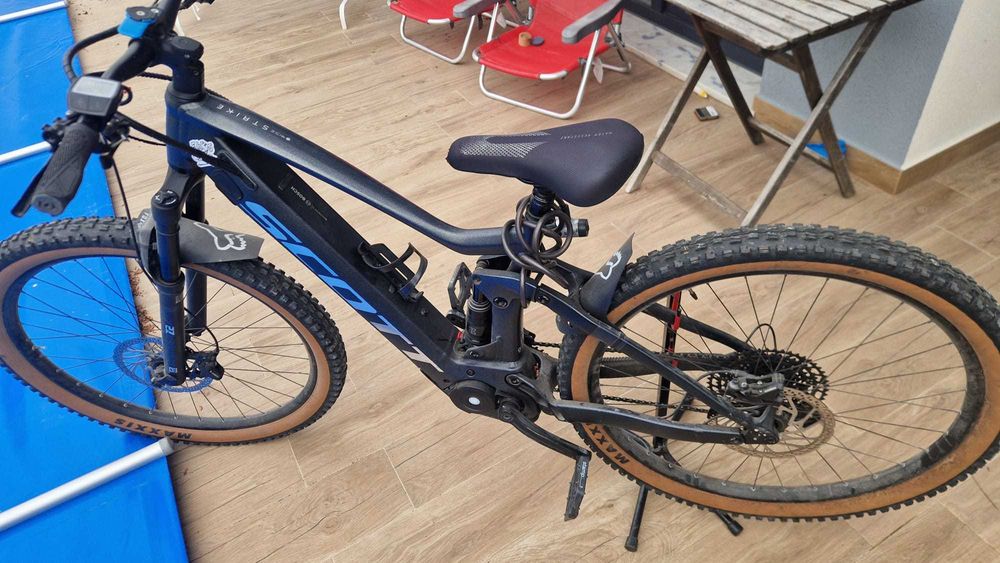 Bicicleta BTT SCOTT Elétrica
