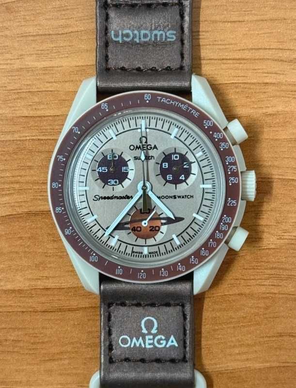 MoonSwatch SO33T100 Saturn – Limitowany Model z Tarczą RGB