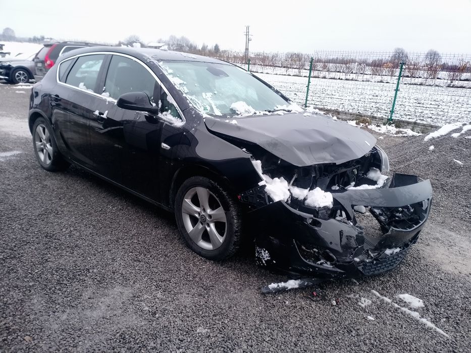 Opel astra 1.6b Turbo zarejestrowany oplacony