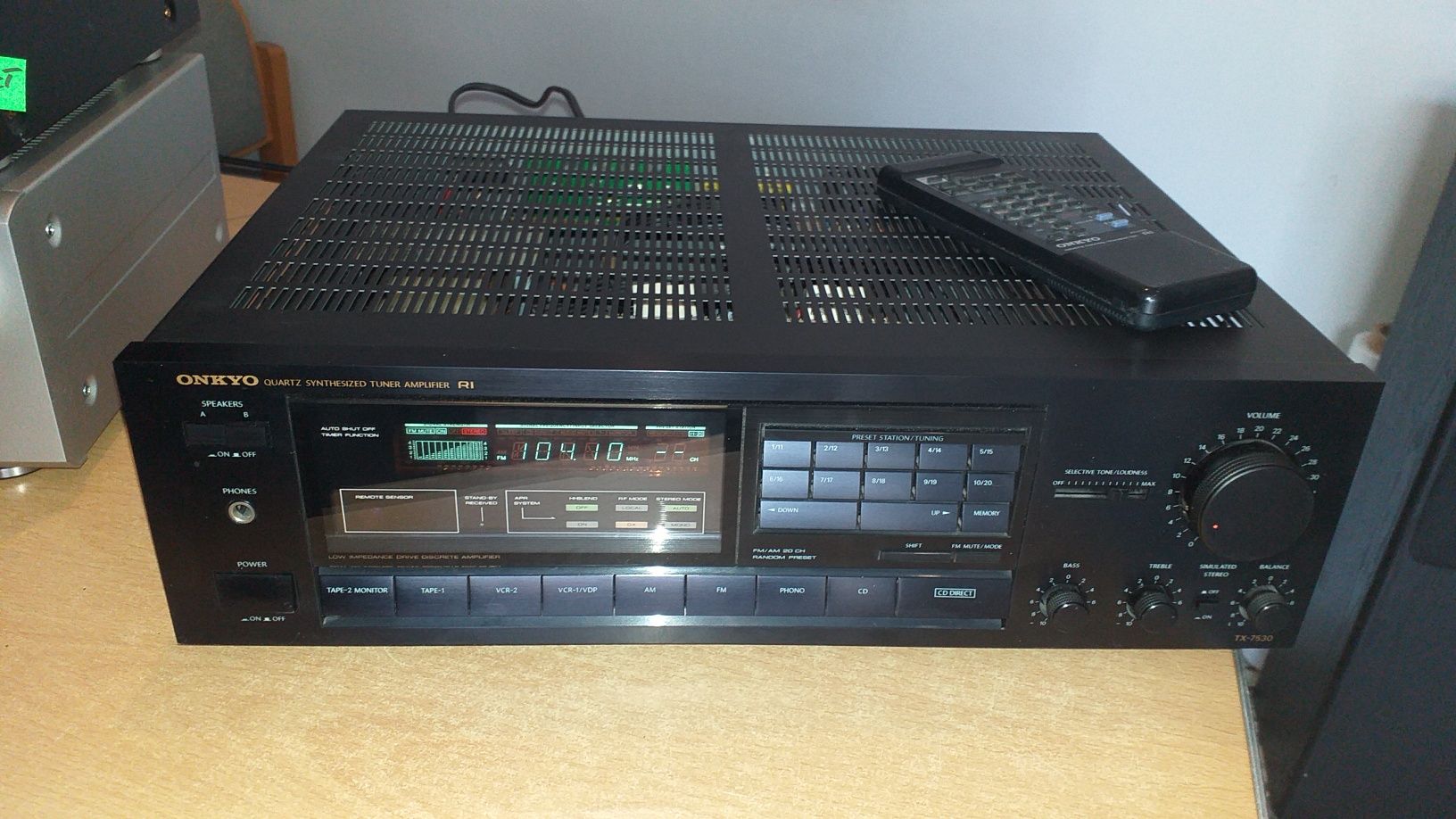 Amplituner stereo Onkyo TX-7530