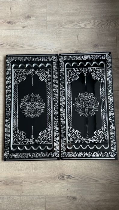 Розкішні нарди з чорного акрилового каменю "Срібний лев" 60×30×5 см