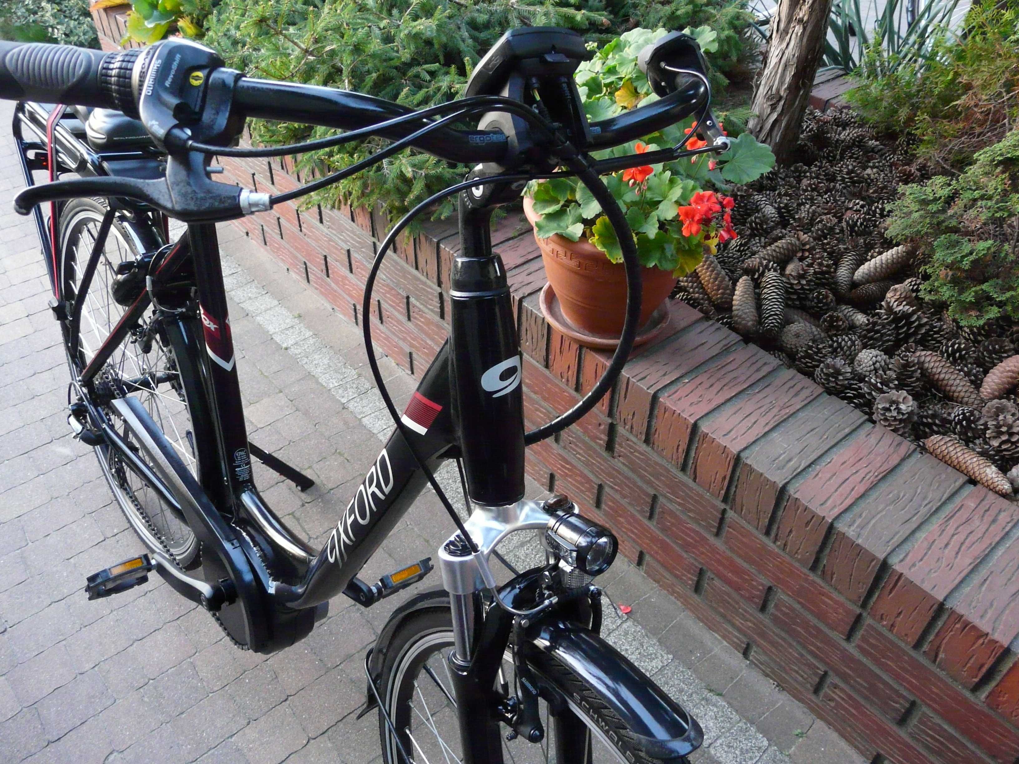 Rower elektryczny OXFORD Box  28"/58 Bosch ,centralny  2334 km Belgia