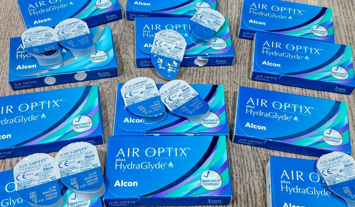 Контактні лінзи Air Optix plus hydroglyde Alcon поштучно