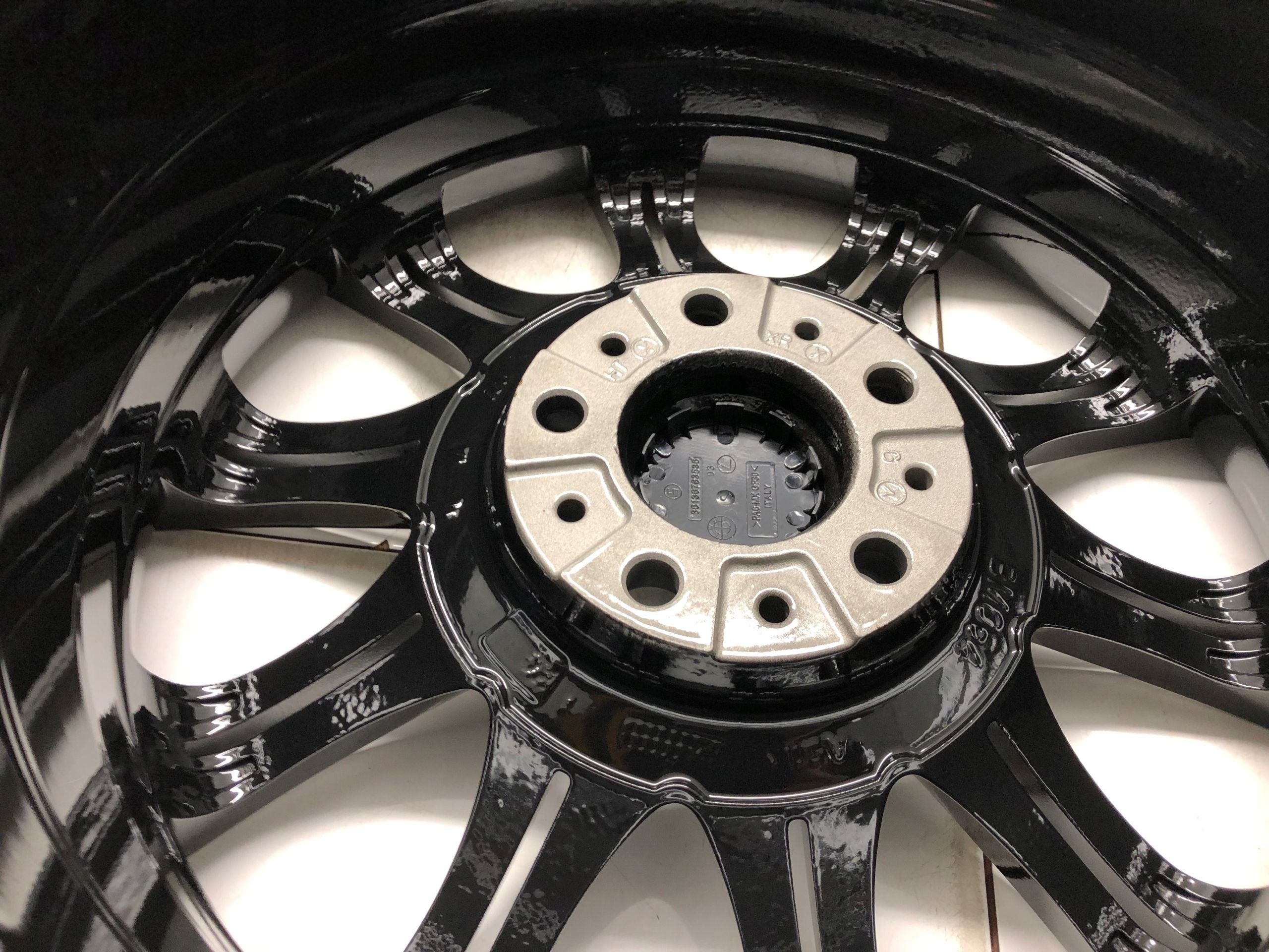 Felgi 18 BMW M5 E60 F30 m Pakiet Performance 8 ET20 Idealne
