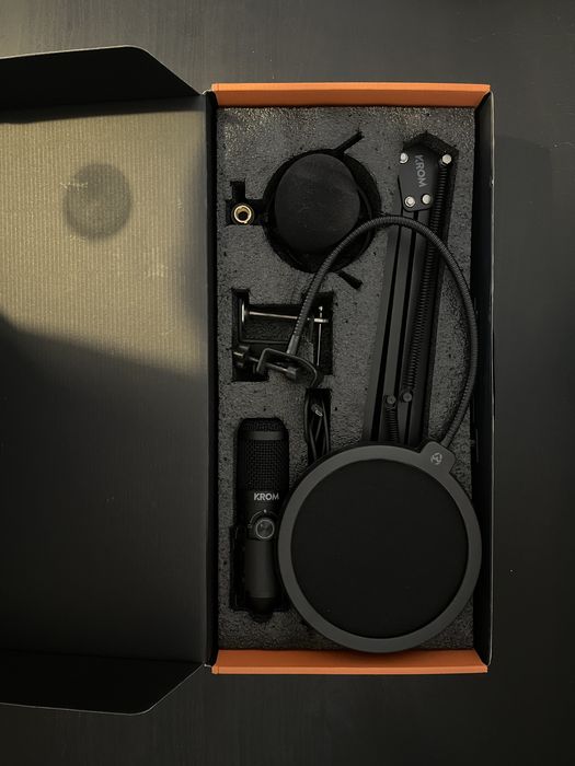 Krom Microphone with Minimal Use64284589015426121