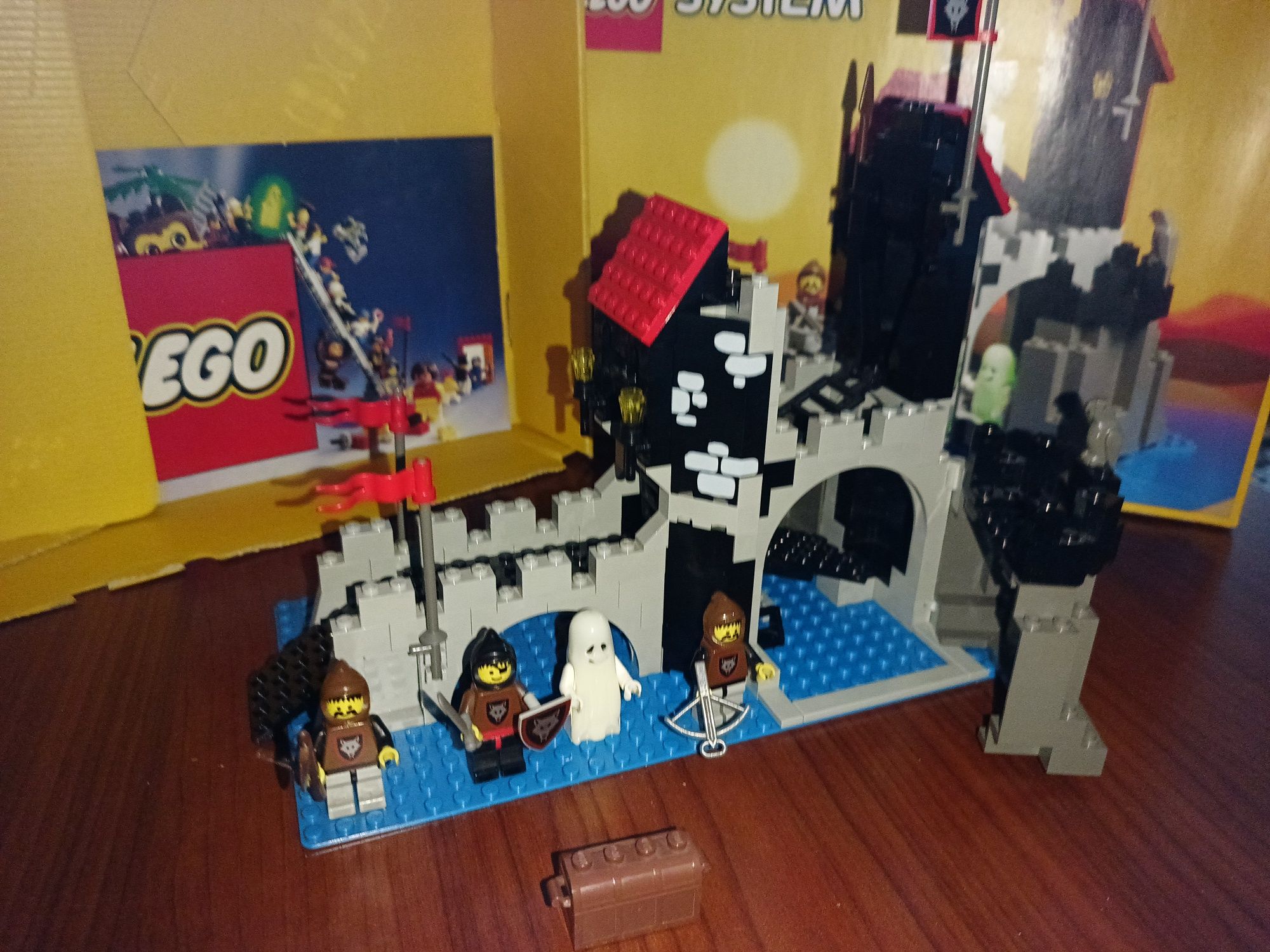 LEGO system Castle 6075 wolfpack
