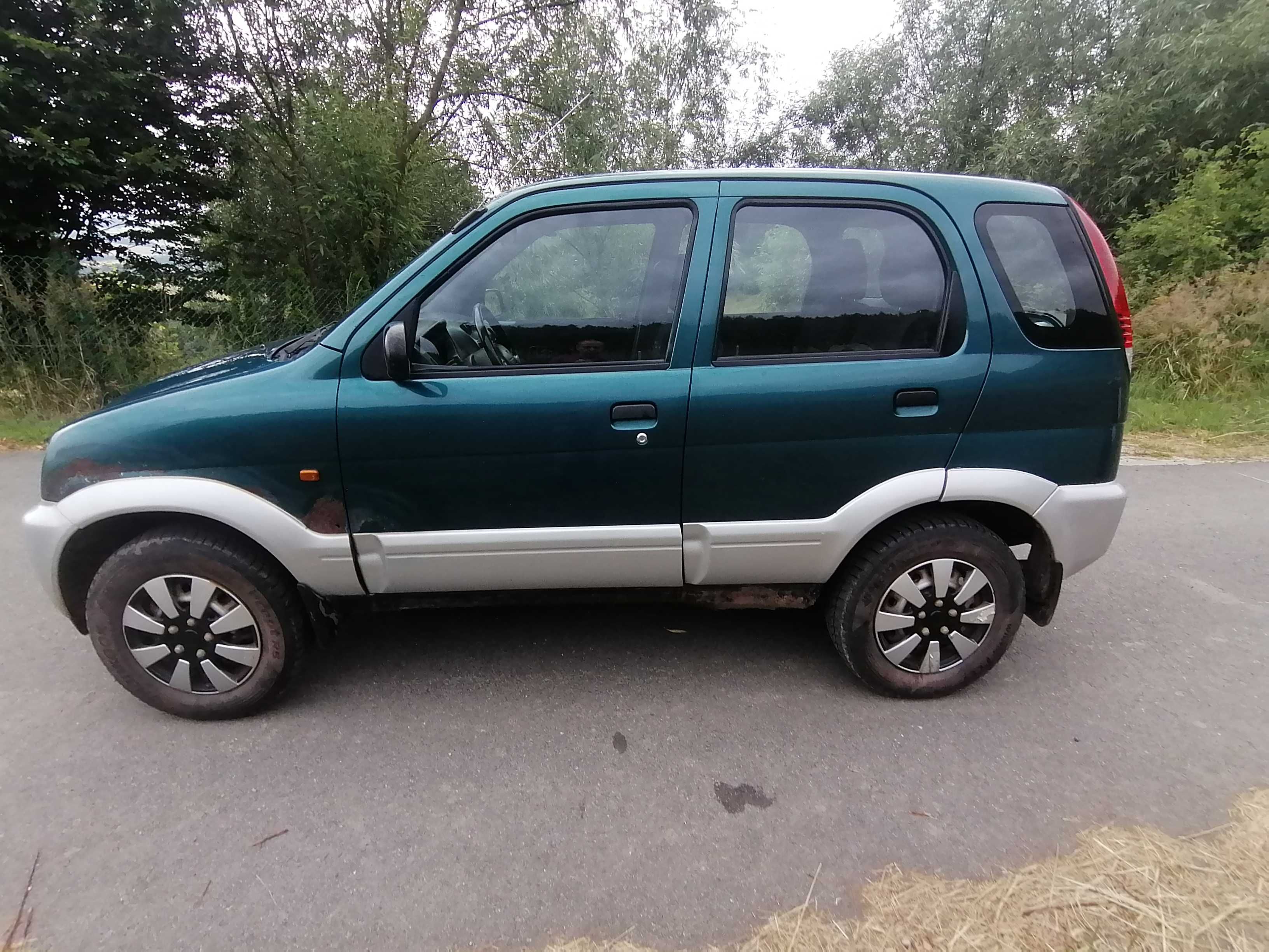 Daihatsu terios 4x4 + blokada 1.3 benzyna 86KM