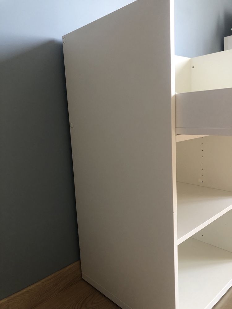 Przewijak, biurko dla przedszkolaka Ikea