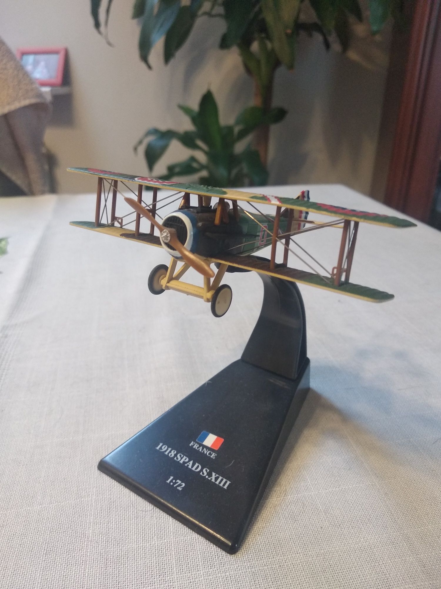 Model metalowo plastikowy samolotu SPAD S.XIII 1918 skala 1:72