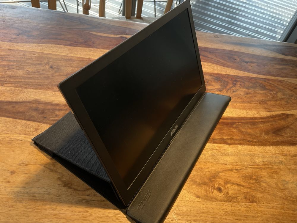 Asus MB169B+ zen monitor USB 15,6 cala
