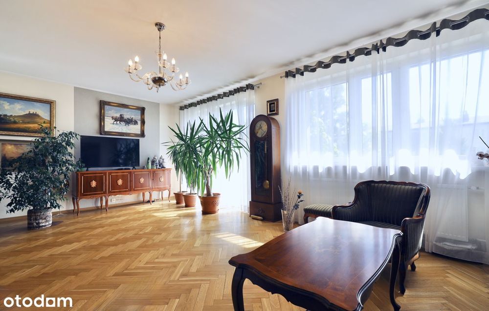 Dom z potencjałem. Dwa niezależne mieszkania. Funkcjonujący warsztat.