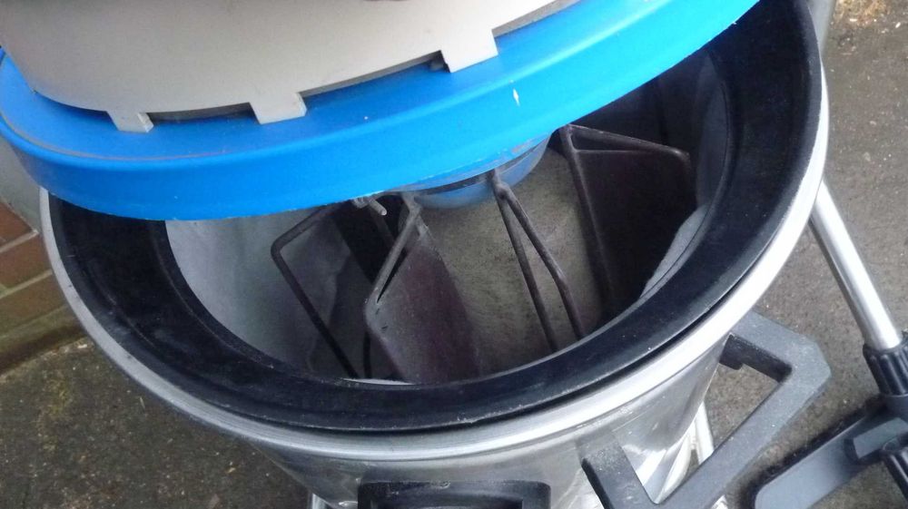 Odkurzacz przemysłowy Henkel Floor Dress