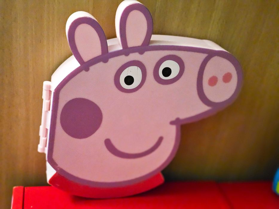 Świnka Peppa, boisko do koszykówki - składana walizka
