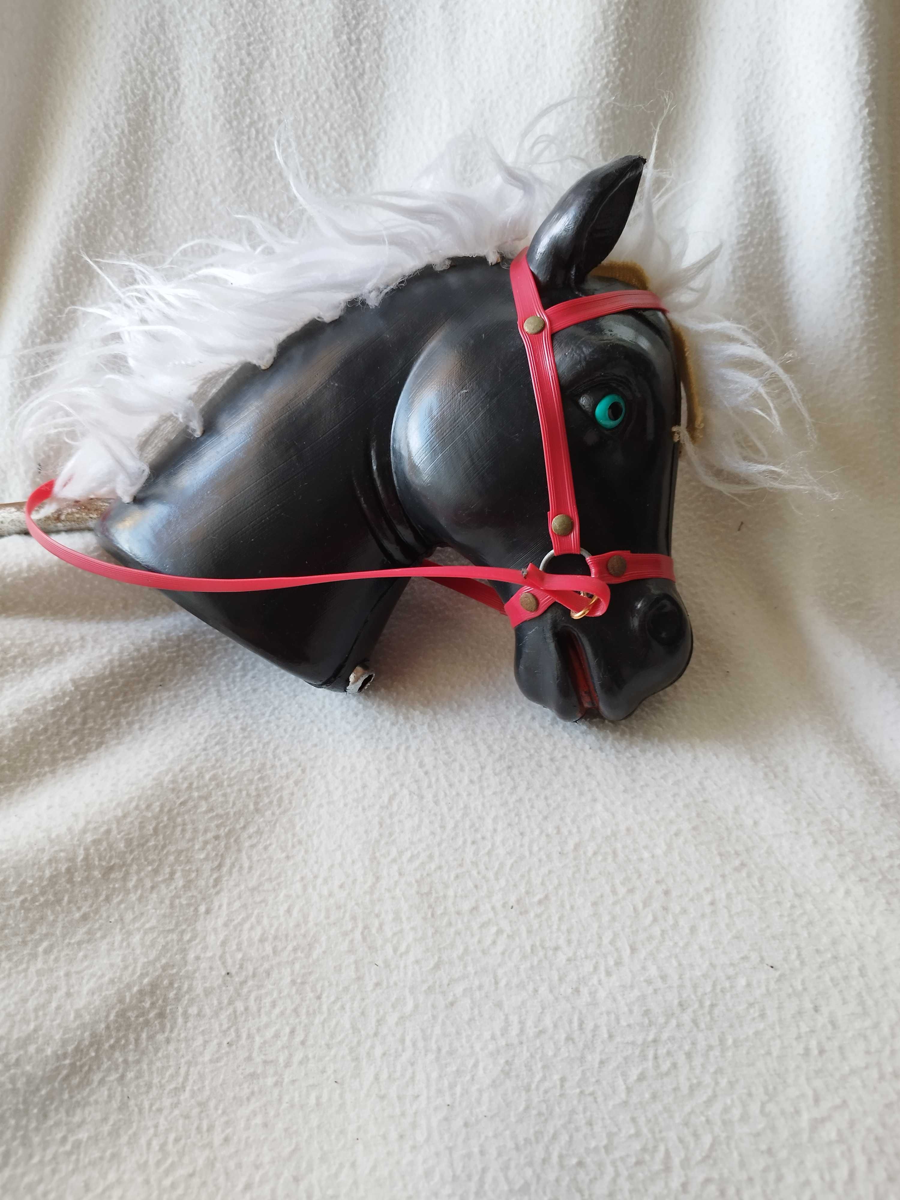 Cavalo de Pau/ Ferro