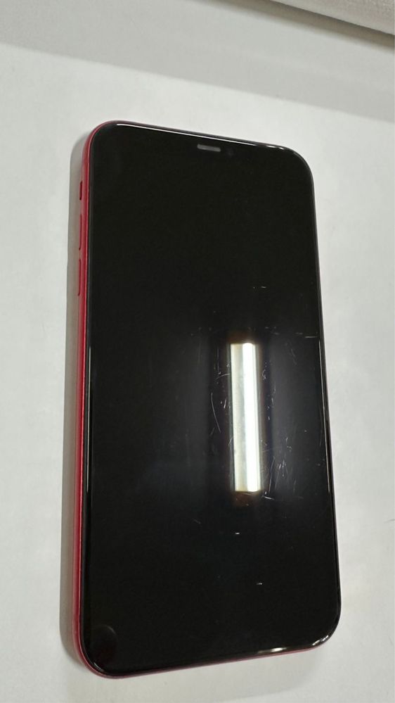 iPhone 11 / 128GB com 1 ano de garantia