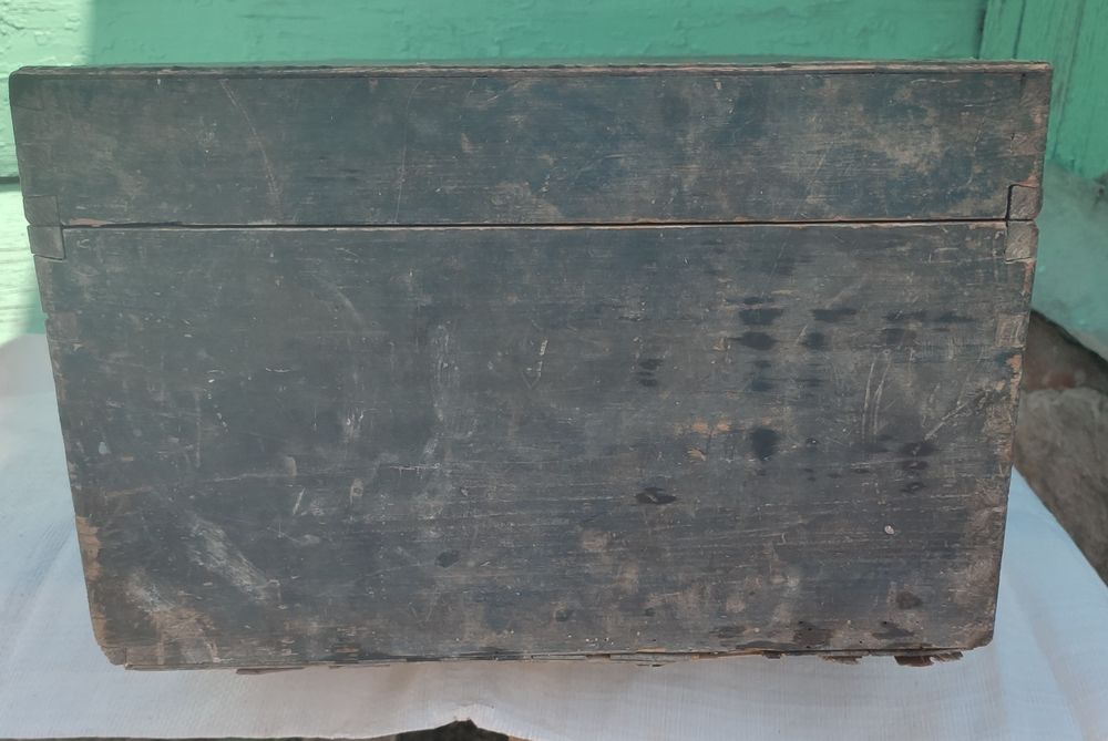 Чемодан ретро, ящик, скриня