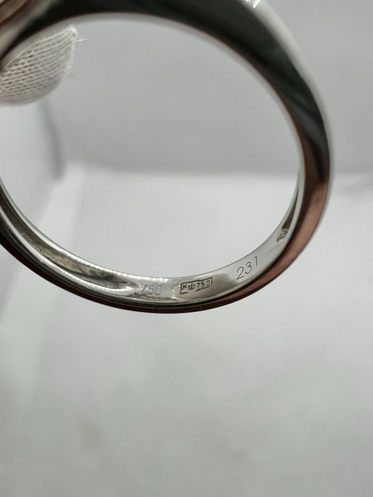 Золота каблучка ( кольцо ) з білого золота та діамантів 2.31 карат.