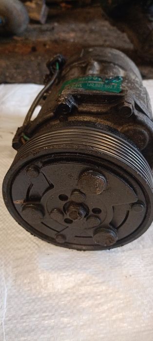 Sprężarka klimatyzacji VW golf 4 seat Leon 1 Toledo 2  1j0820.803f