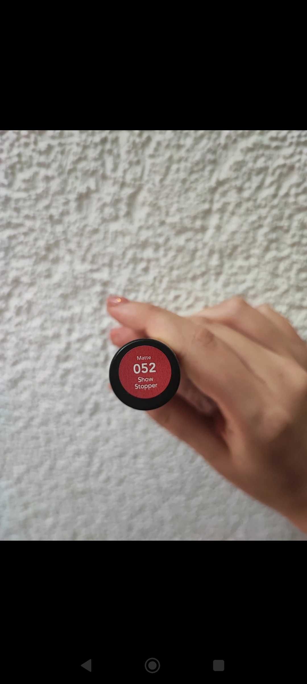 Pomadka satynowa REVLON