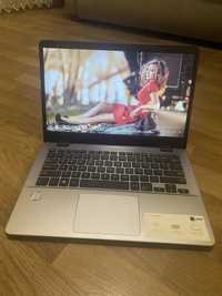 Asus VivoBook R418U