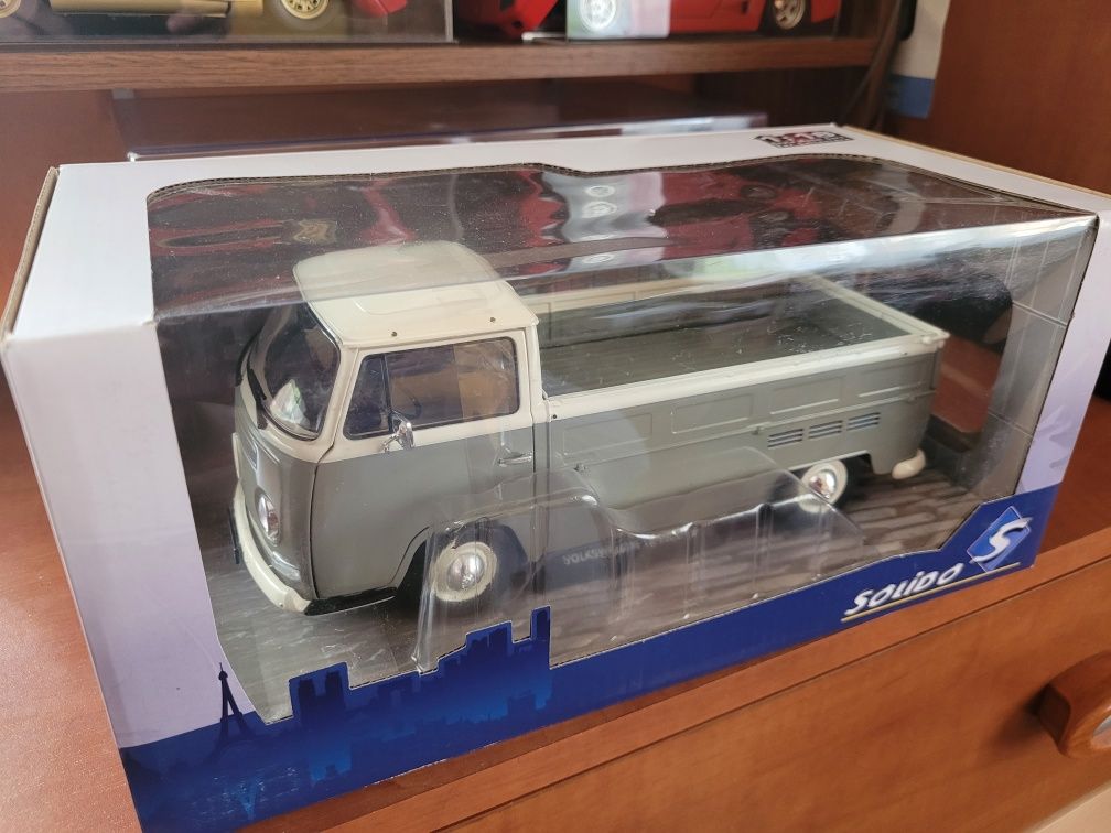 Model Vw T2 pickup, 1/18, Solido