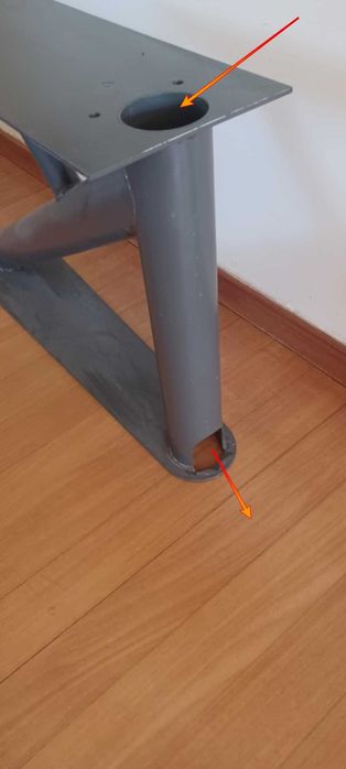 Estrutura metálica+madeira para equipamento técnico