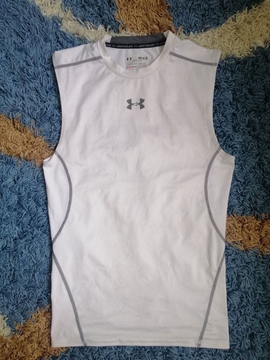 Компрессионная, термо футболка Under Armour