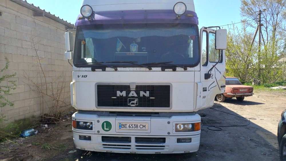 Ман командор ,Man F2000