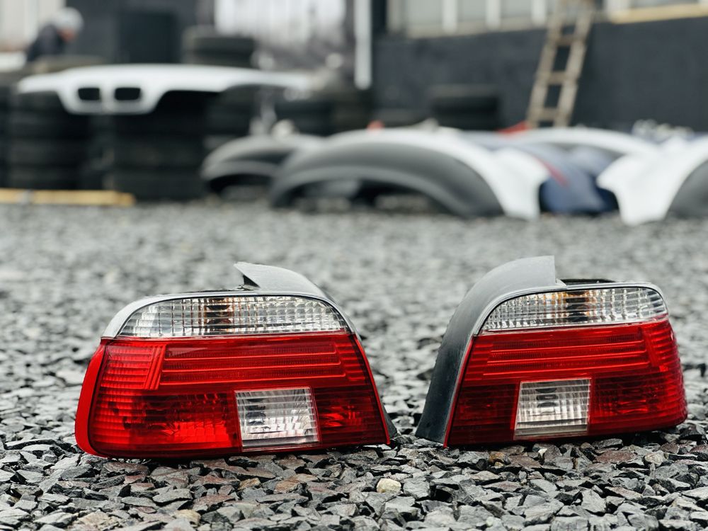 Стопи BMW E39 Седан Рестайл Білі  Фонарь БМВ Е39 дорест  Идеал