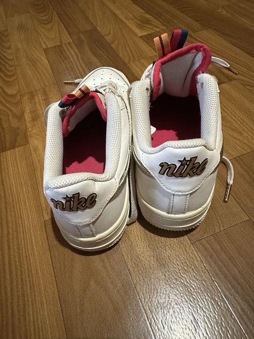 Кроссовки Женские Nike Air Force 1 Lv8  оригинал